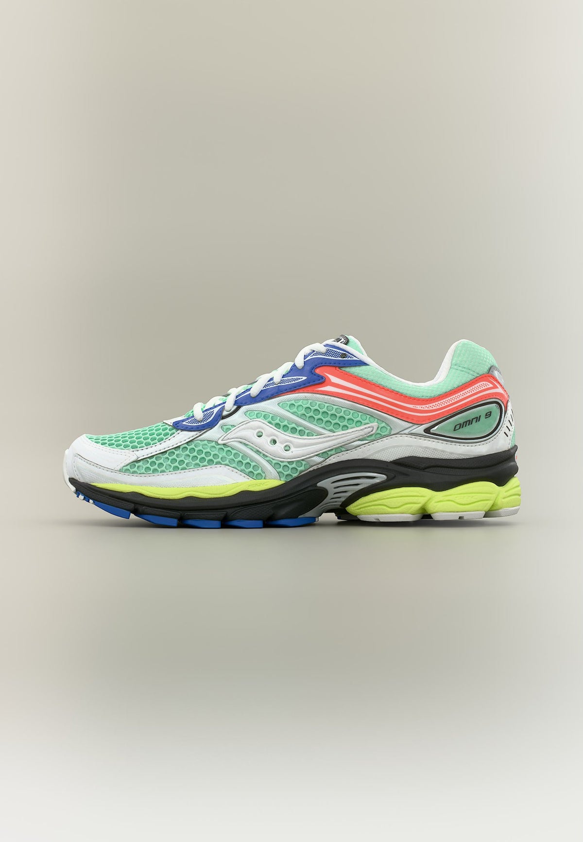 Saucony Omni 9 — White / Silver